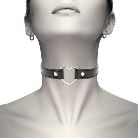 COLLAR CUERO VEGANO ACCESORIO WOMAN CORAZÓN por sólo 9,56 €