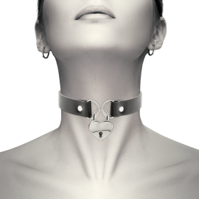 COLLAR CUERO VEGANO ACCESORIO CORAZÓN CON LLAVE por sólo 11,96 €