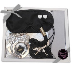 CAJA EROTICA DOS ROMBOS (CORAZONES) por sólo 23,12 €